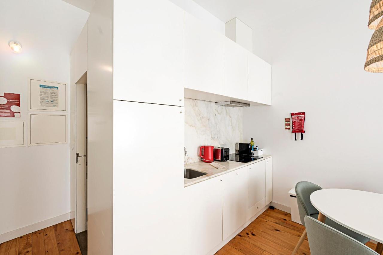Lovelystay - Cativo Studio Downtown By Metro Station Porto Exterior foto