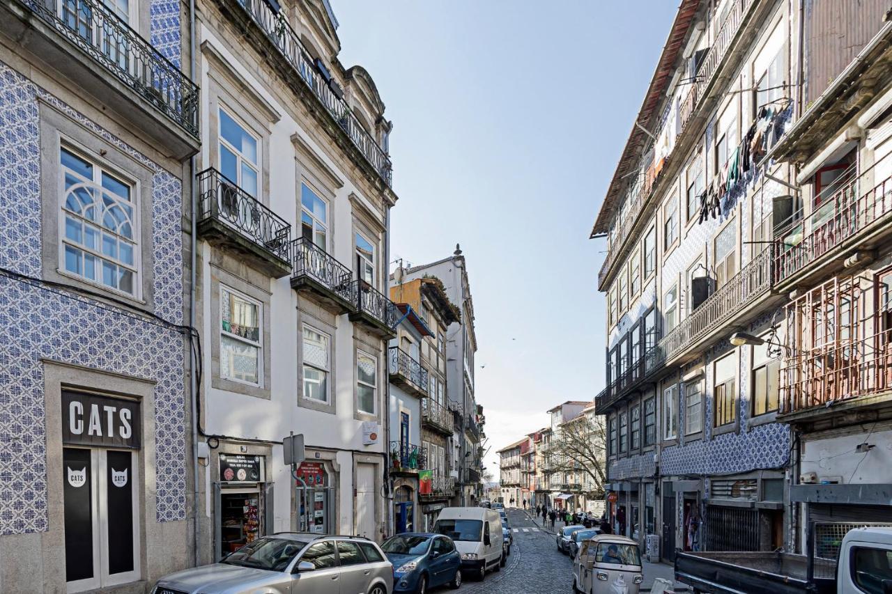 Lovelystay - Cativo Studio Downtown By Metro Station Porto Exterior foto